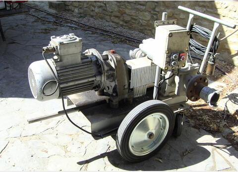Pompe Mouvex Atex Moteur atex , sur charriot 30 m3/h maximum