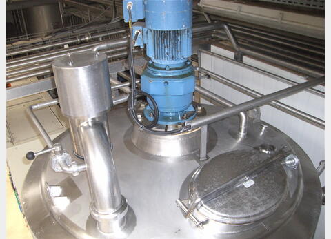 Cuves inox de m&eacute;lange Prominox de 2000 litres Agitation h&eacute;lice et racleur