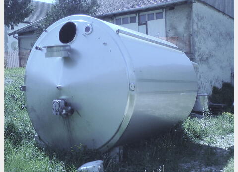 Cuve inox isol&eacute;e agit&eacute;e 20m3 provenance: agroalimentaire