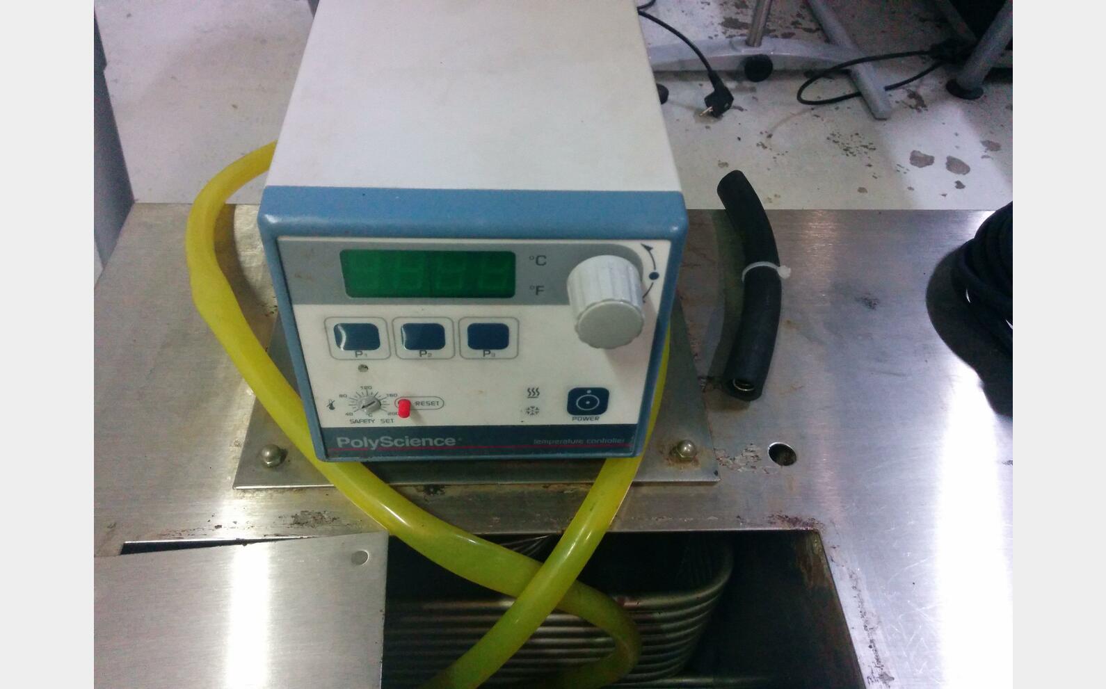 Cryo thermostat num&eacute;rique