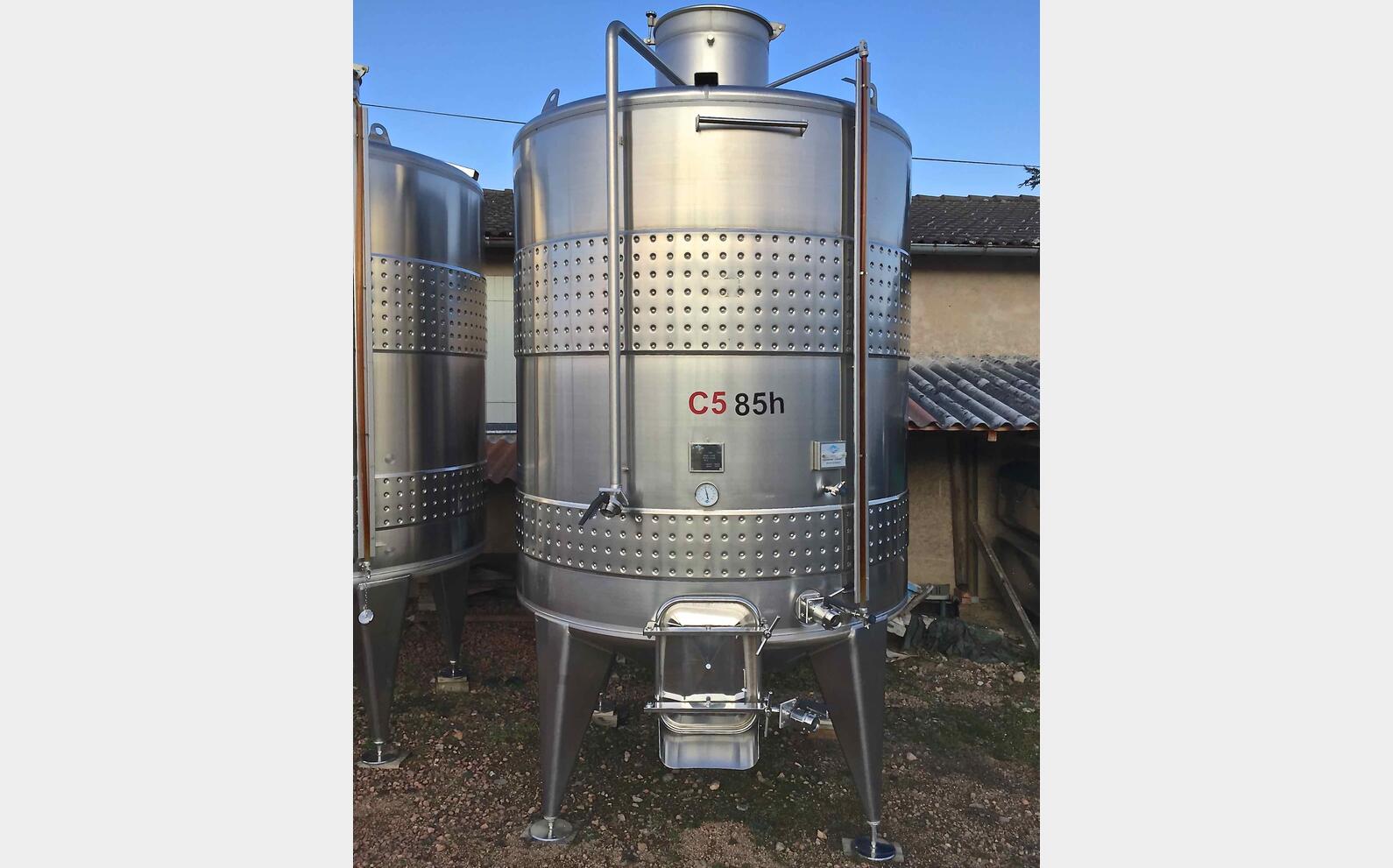 Cuve Inox 316 L de vinification Capacit&eacute; : 85 hls (8 500 L) Marque : CSC