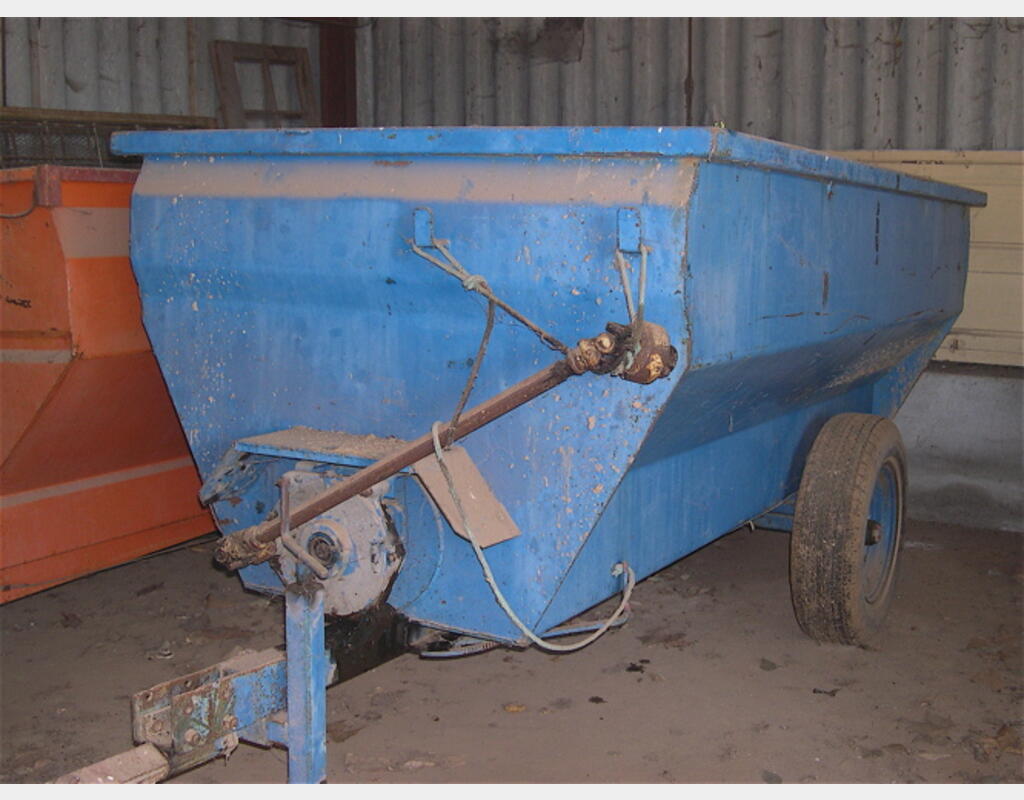 Benne autovidante 25 hls