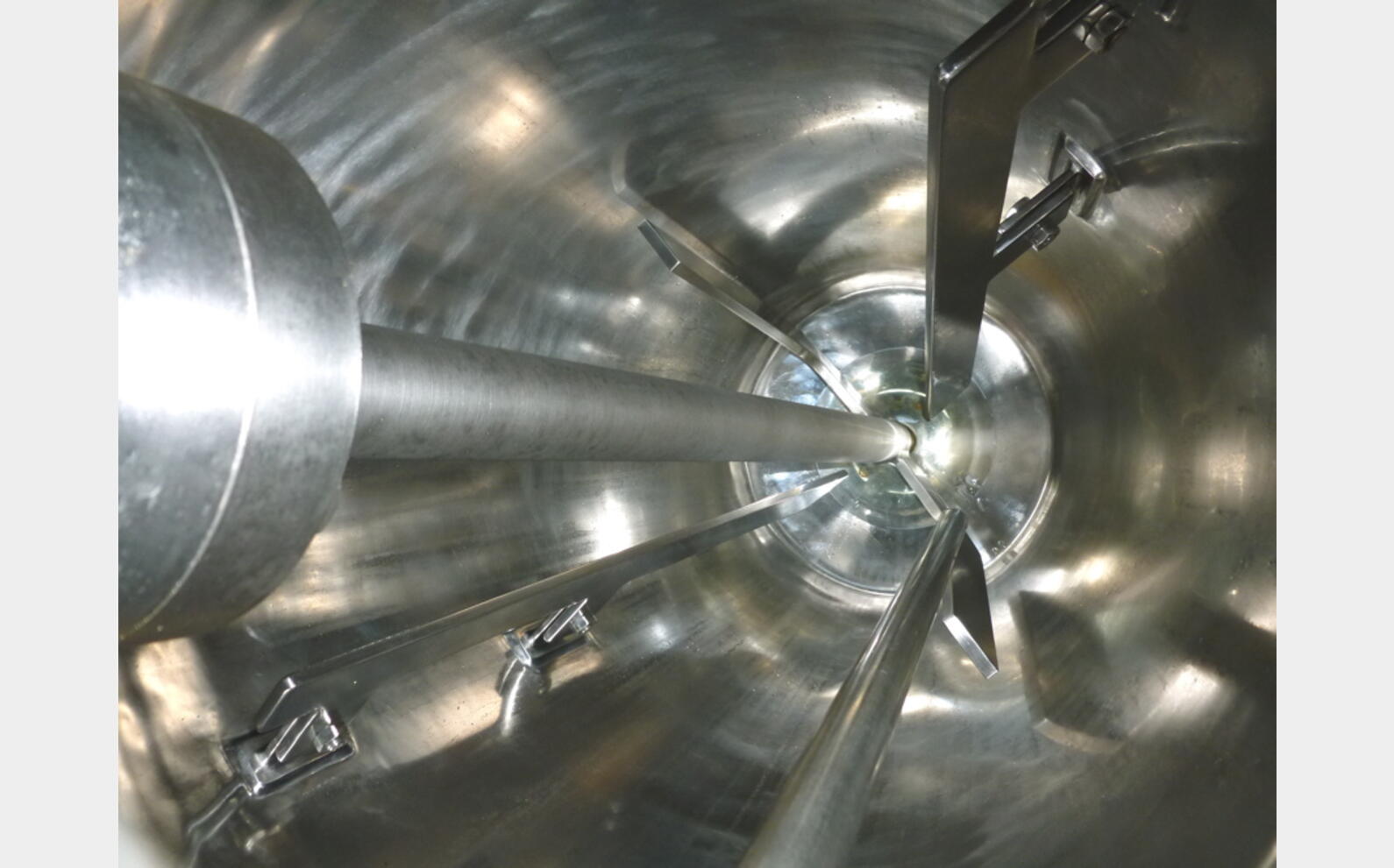 cuve m&eacute;lange INOX