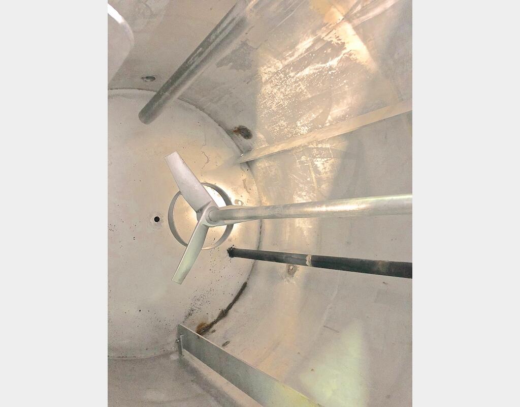 Réacteur en inox 316L avec agitateur - Volume : 600 litres