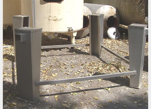 Cuve inox sur pieds, circuit coquill&eacute;