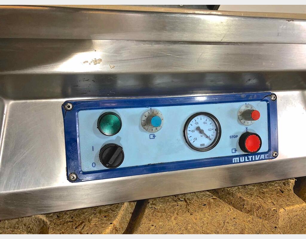 Machine de soudage sous vide en inox - Marque : MULTIVAC