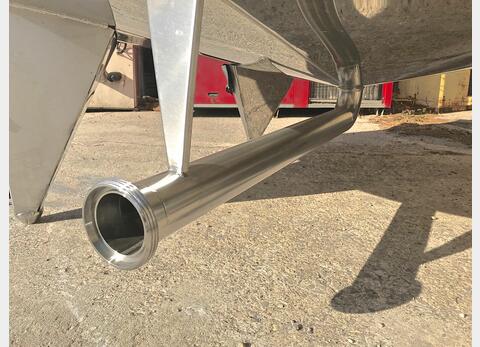 cuve INOX 316 ferm&eacute;e sur pieds MATERIEL NEUF