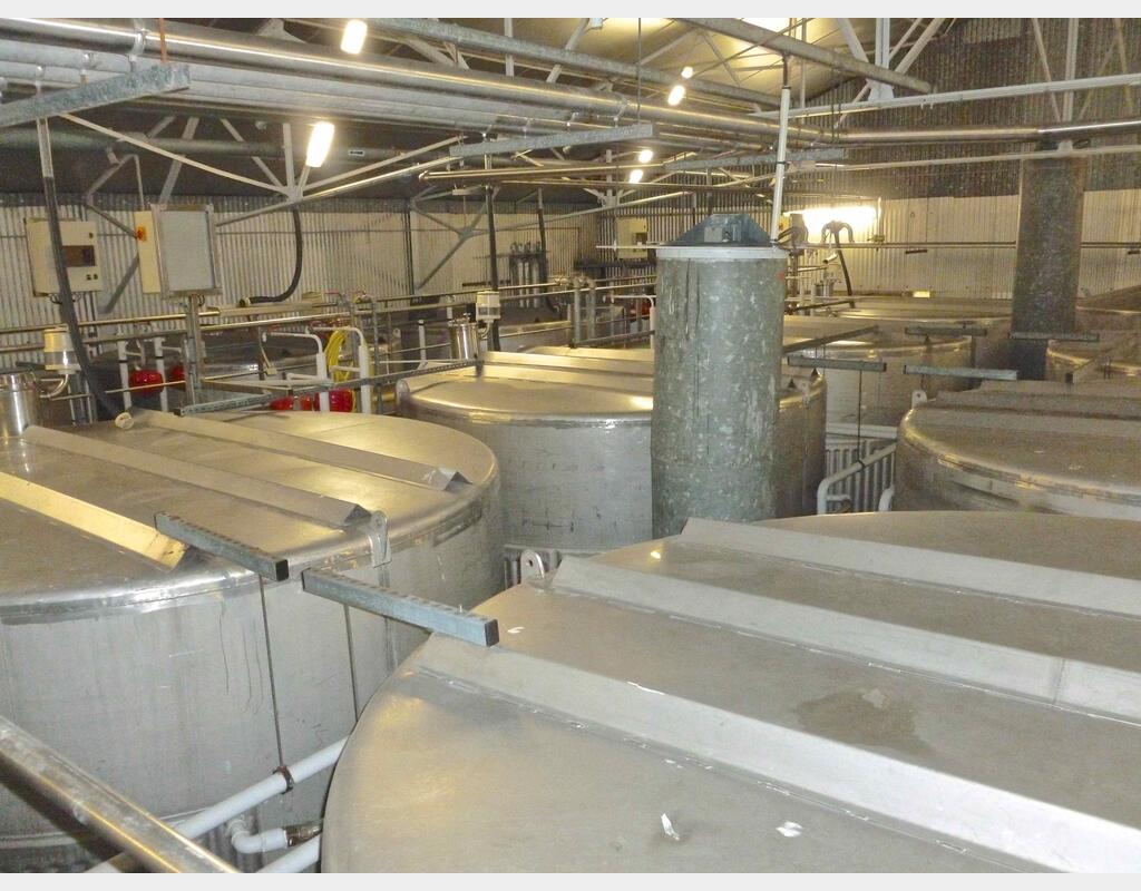 Cuve de stockage inox refroidie - Volume : 350 hectos (35000 litres)