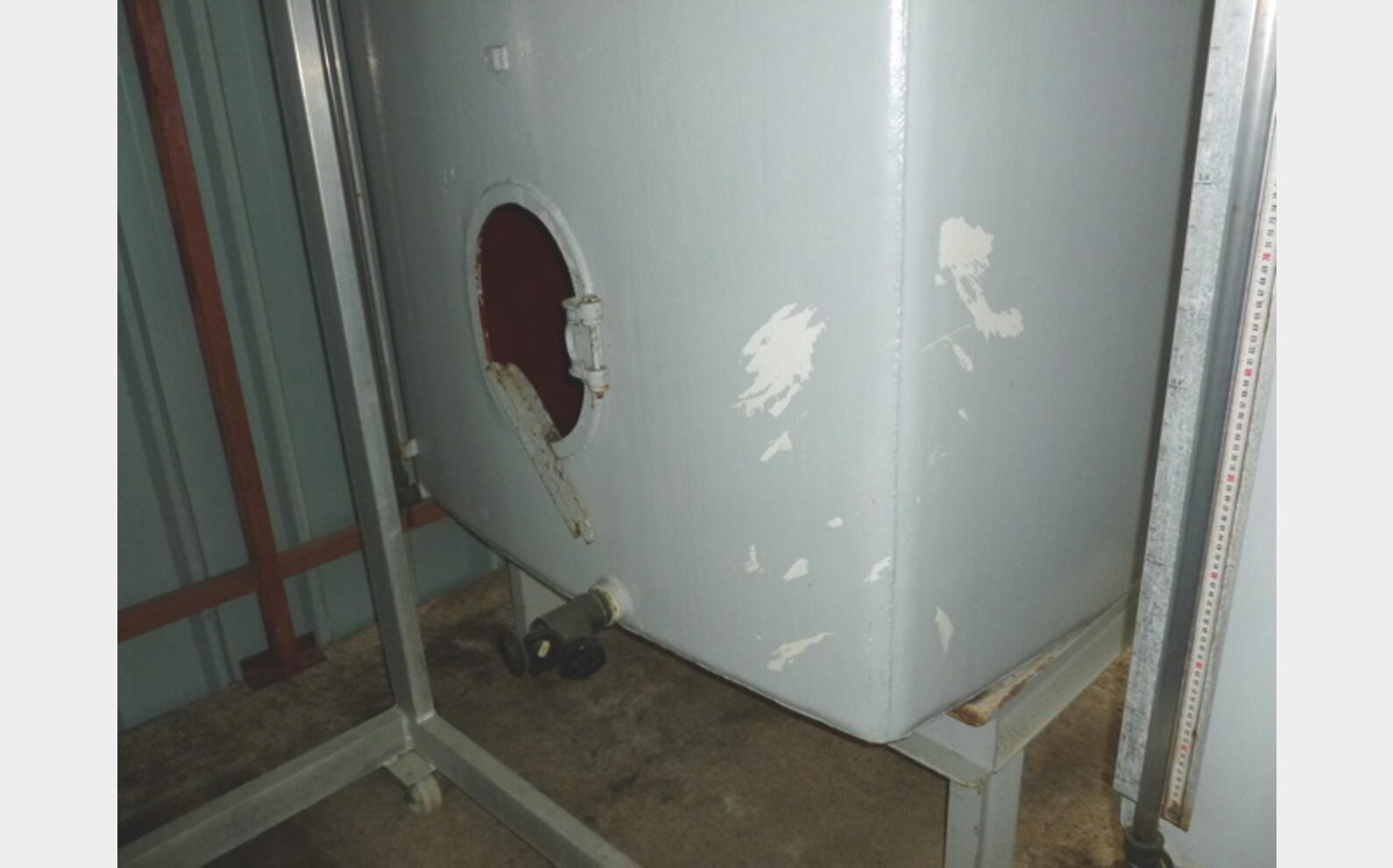 cuve stockage ACIER rev&eacute;tu