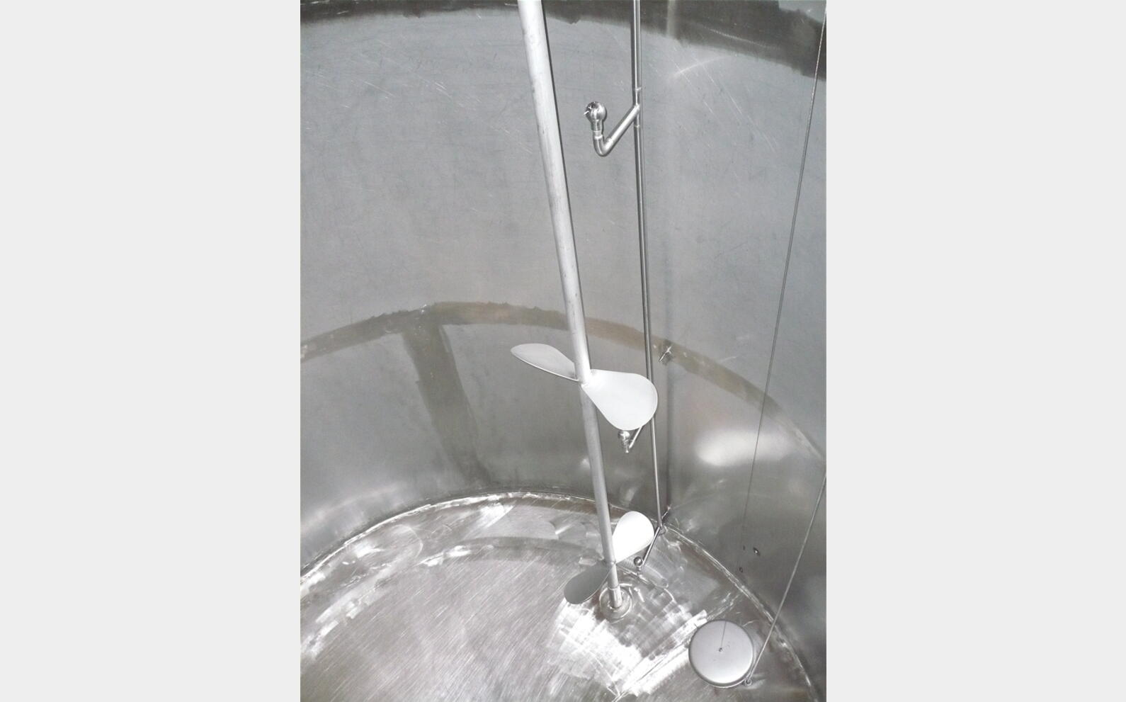 cuve de m&eacute;lange INOX 304 provenance agroalimentaire