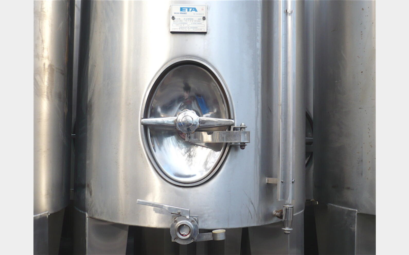 cuve stockage INOX 304 Agroalimentaire (vin rouge) Marque : ETA