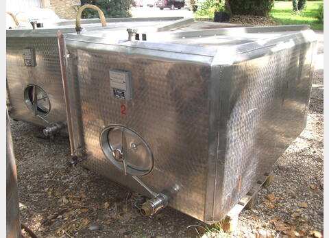Cuve de stockage en INOX - Volume : 25 HL (2500 litres)