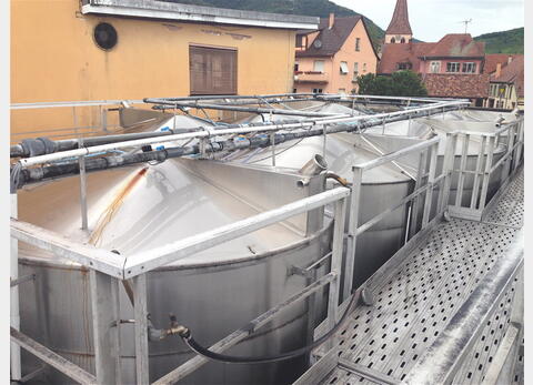 Cuve stockage INOX 316 sur socle Agroalimentaire Marque : PIERRE GUERIN