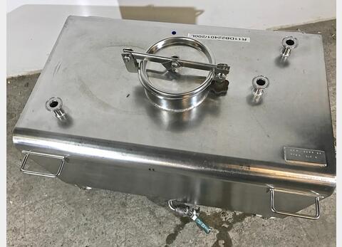 Cuve inox de stockage parall&eacute;l&eacute;pip&egrave;dique