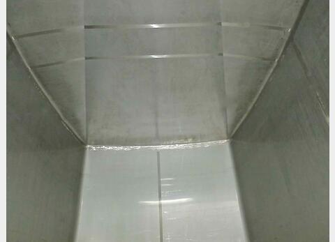 Cuve inox sur pieds de 132 hls - paragalbée