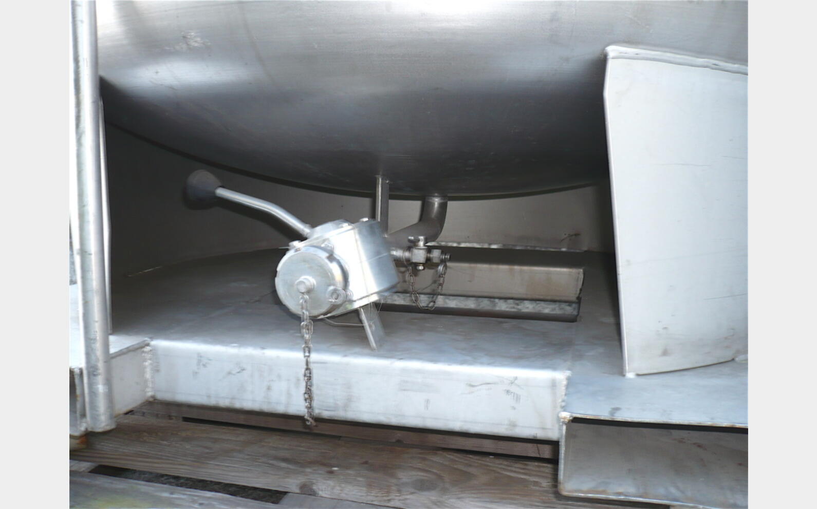 conteneur INOX 304L Volume : 590 litres