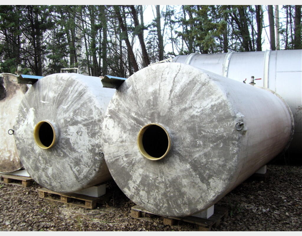 Cuve de stockage en polyester de 140 hls - Verticale fond plat