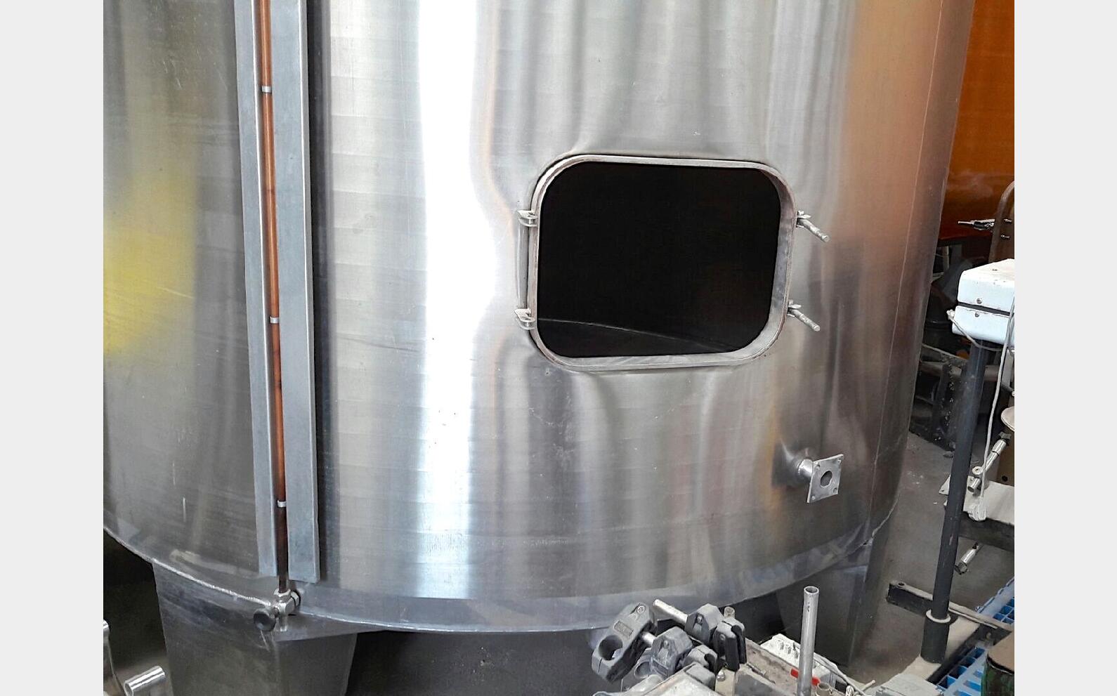 Cuve inox verticale fond fond conique