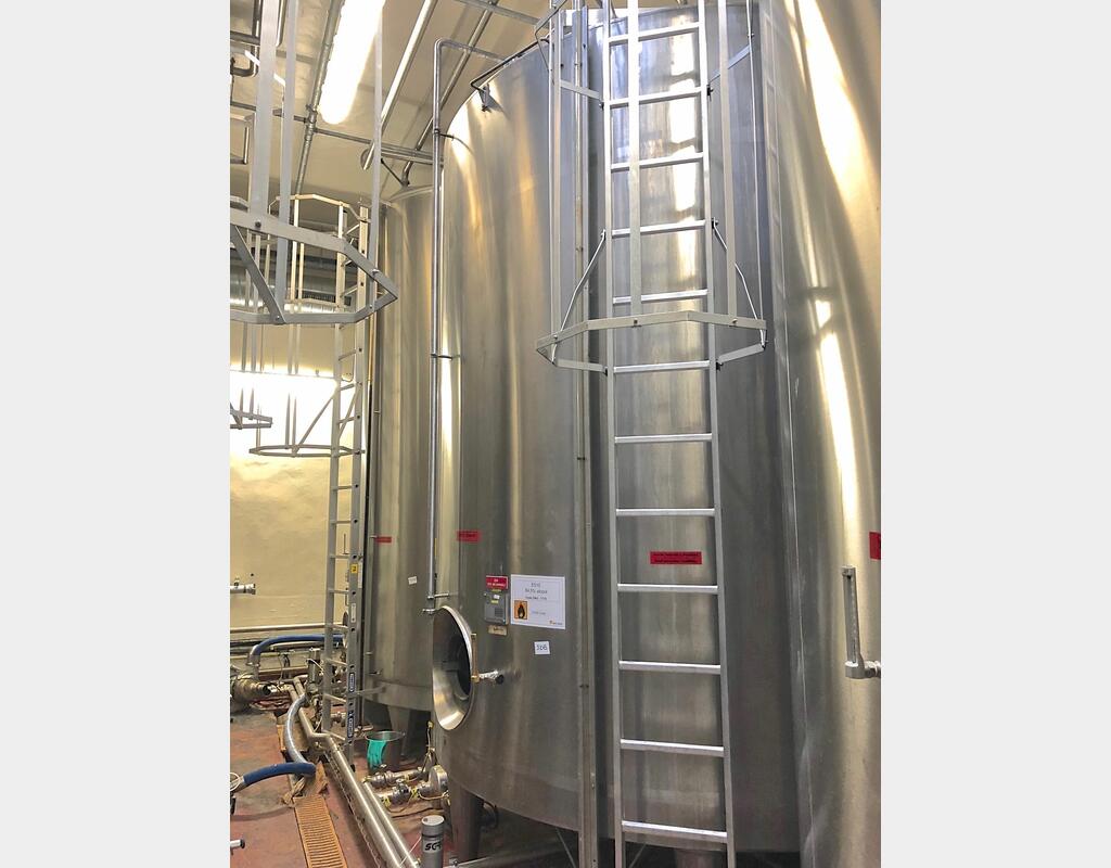 Cuve inox 316 sur pieds - 21.000 litres