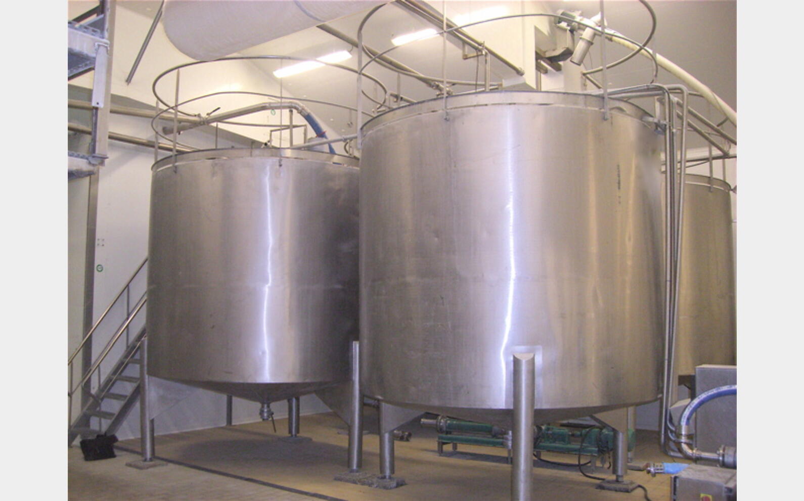 Cuve verticale INOX 304 de 200 hls, occasion