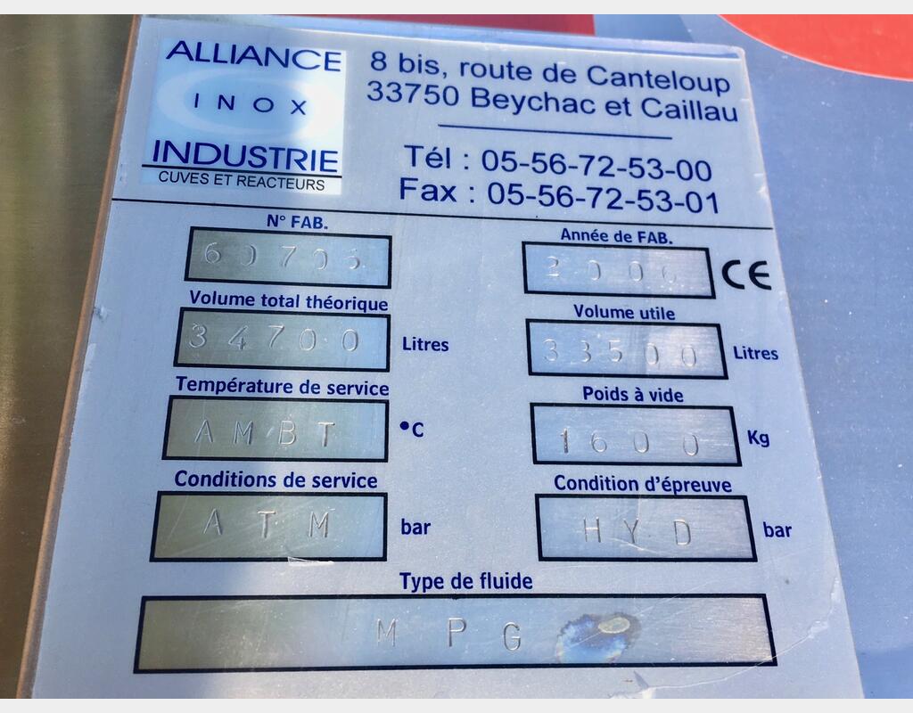 Cuve Inox  Fermée de 345 hls - cylindrique verticale sur pieds