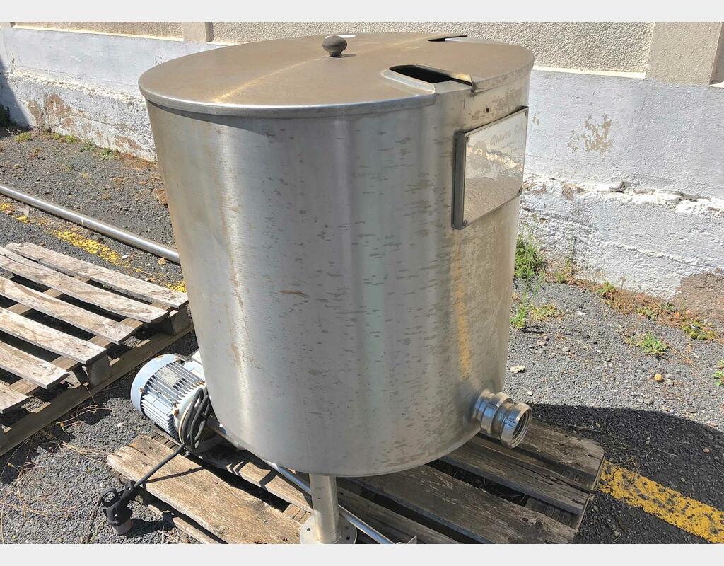 Cuve inox fond sur pieds - 200 litres