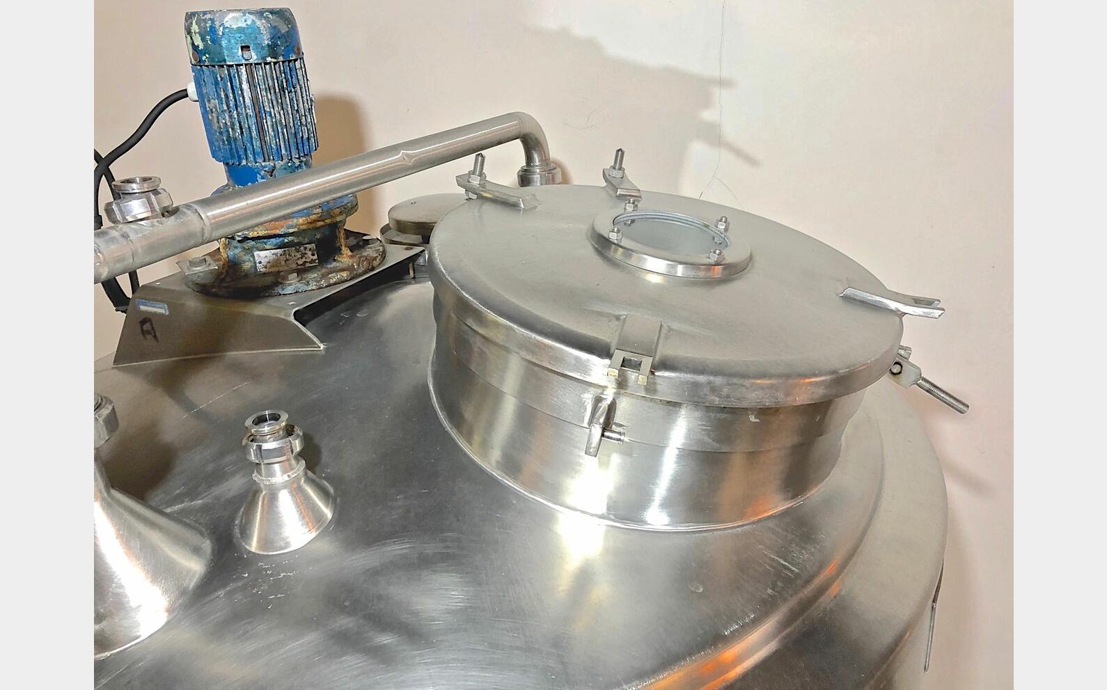 cuve inox agit&eacute;e isol&eacute;e LSDH18 Volume : 1000 litres