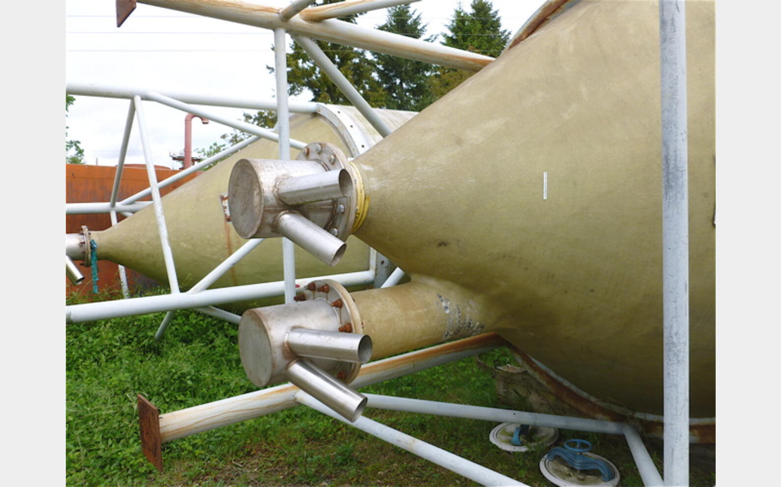 silo fibre de verre compartiment&eacute;