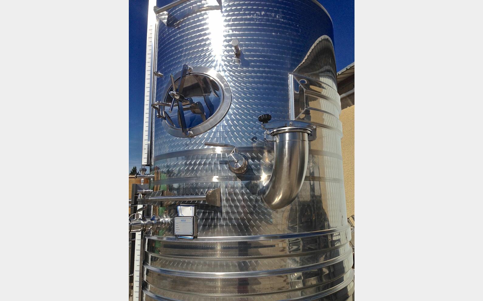 Cuve inox compartiment&eacute; refroidit MATERIEL NEUF