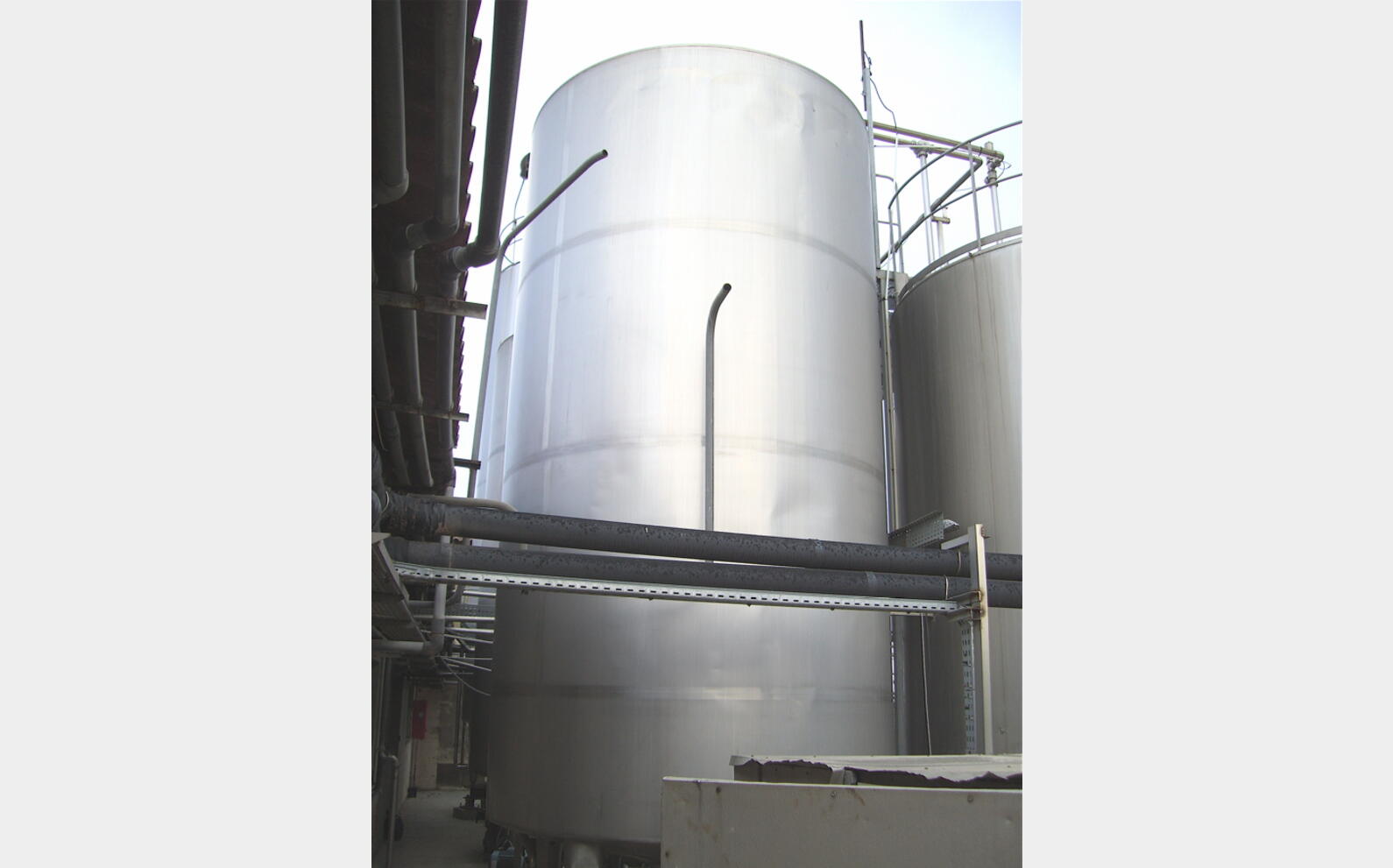 Cuve verticale INOX 304 de 300 hls, occasion