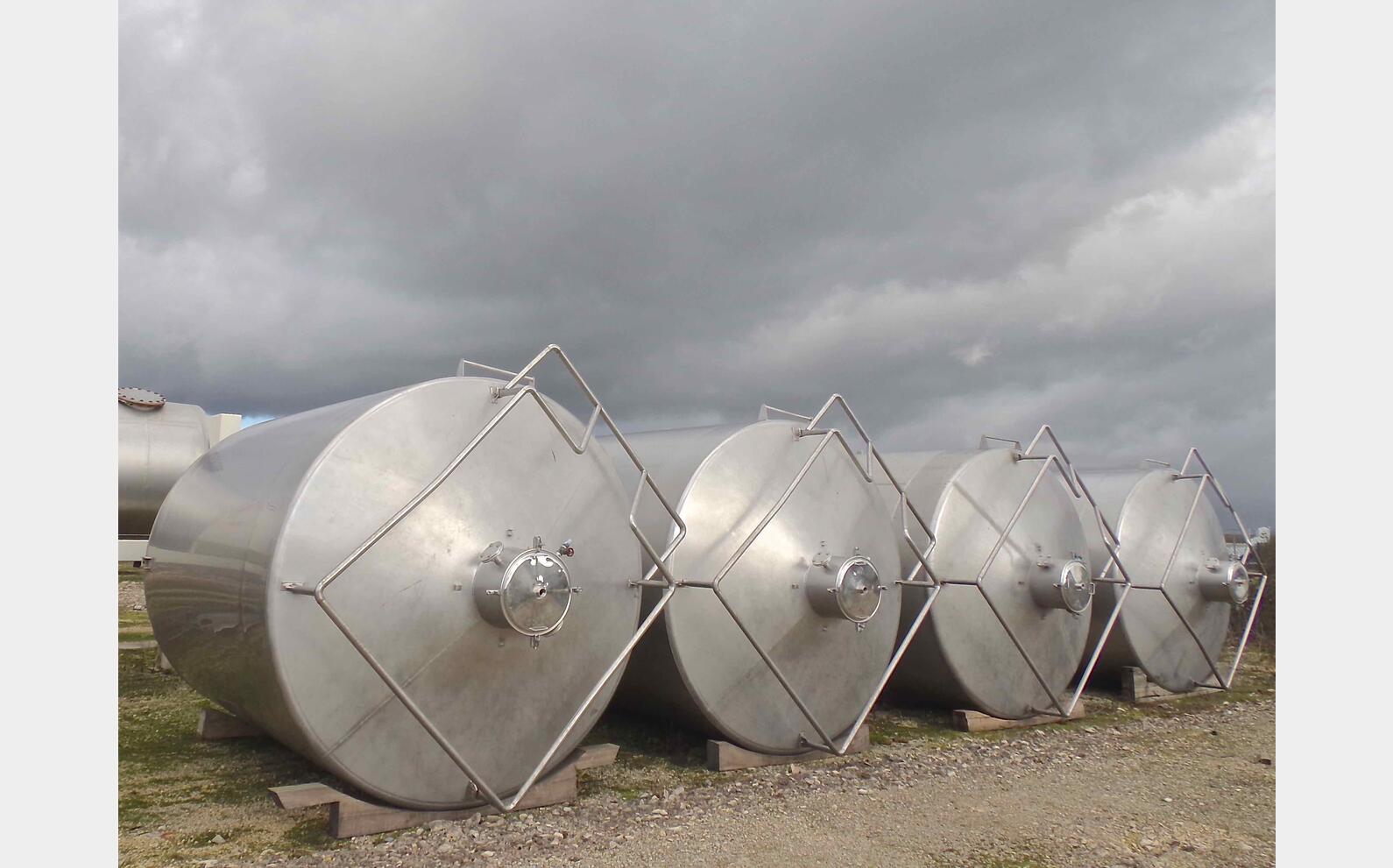 cuve vinification INOX 304 Volume : 23000 litres (230 hecto)