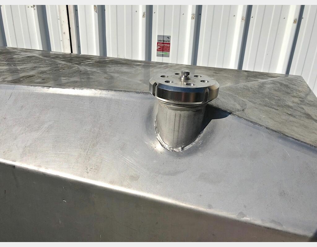 Cuve inox parallélépipède - 1500 l (15 hls)