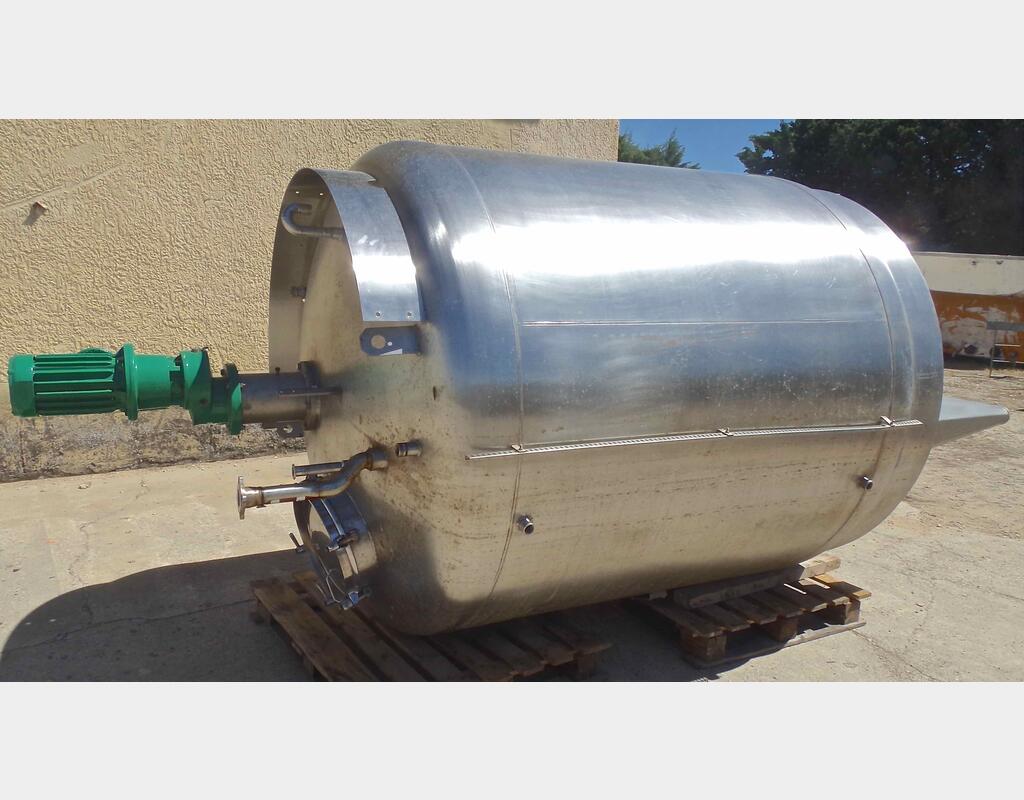 Cuve inox agit&eacute;e