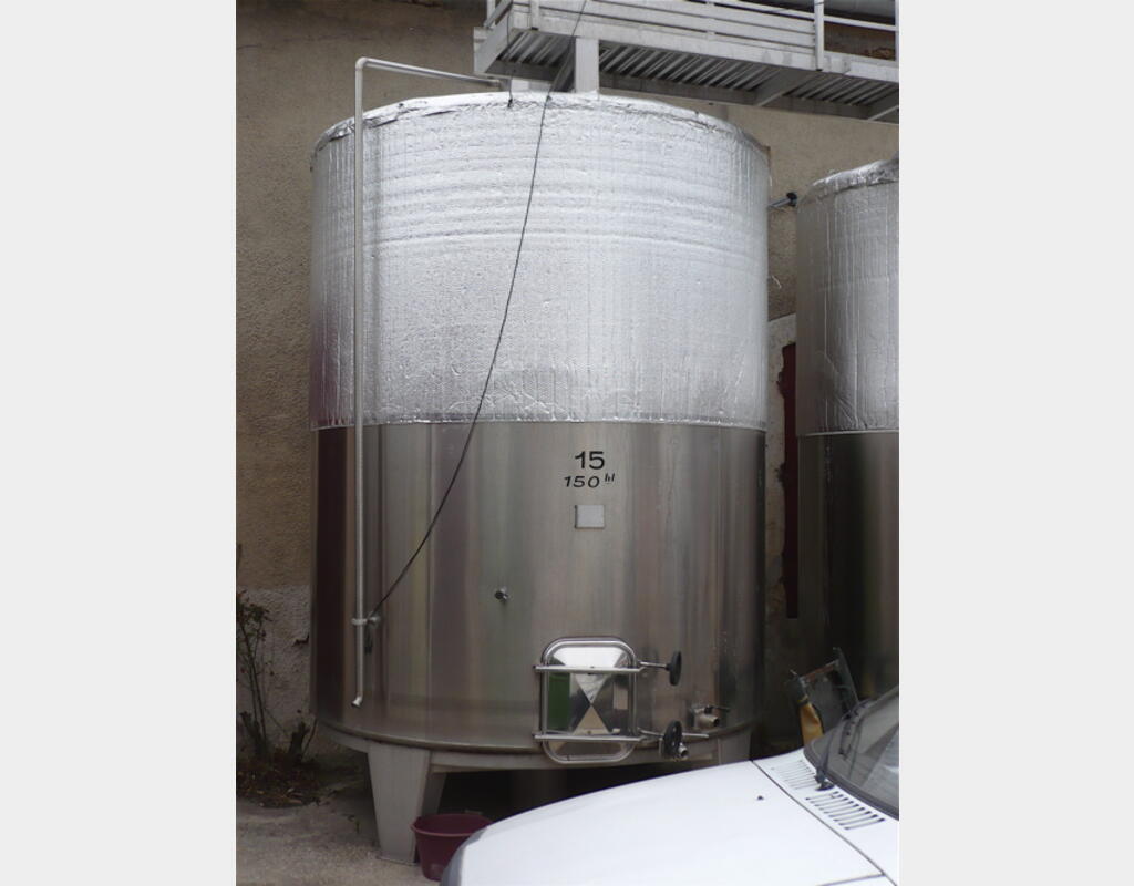 cuve de stockage INOX 304 avec serpentin provenance vinicole