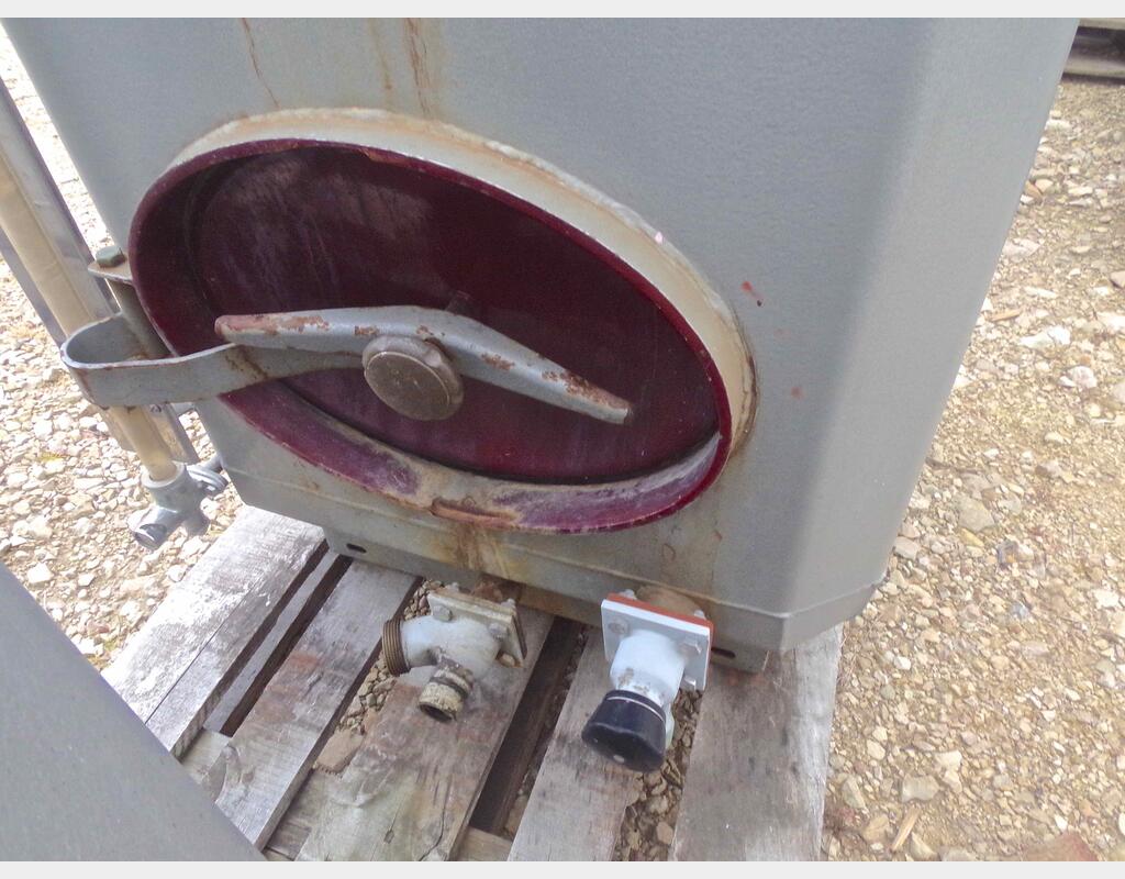 Cuve acier revêtu - capacité 10 hls
