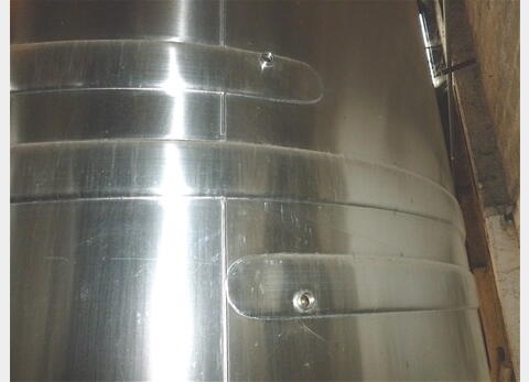 Cuve INOX 316L pente 50% sur jupe Provenance : distillerie