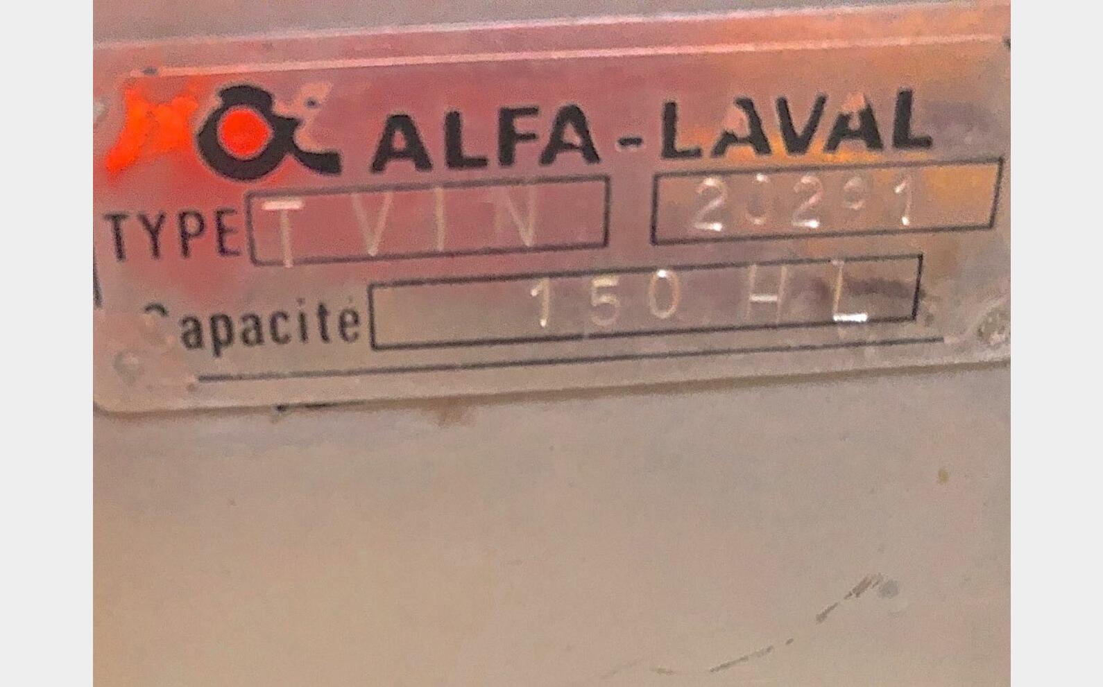 Cuve inox avec drapeaux Marque : ALFA LAVAL