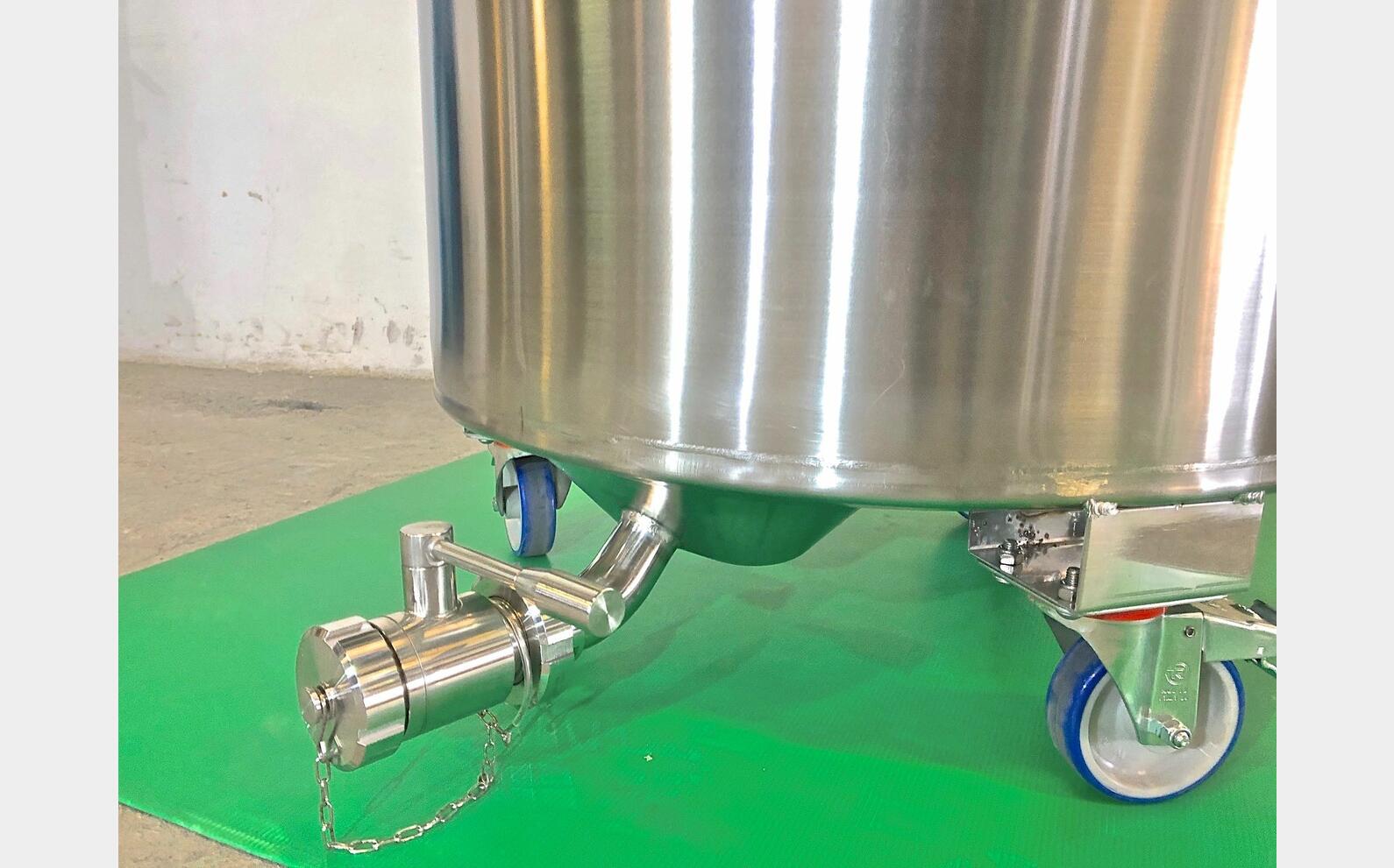 304 stainless steel tank - On wheels 1,3HL (139 litres) ARSILAC