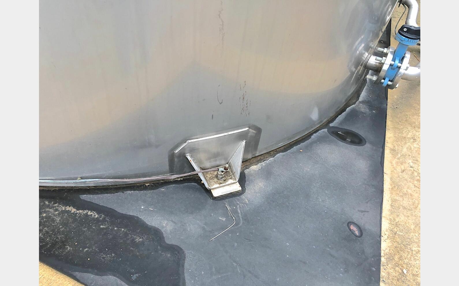 Cuve Inox 304L fond plat sur radier
