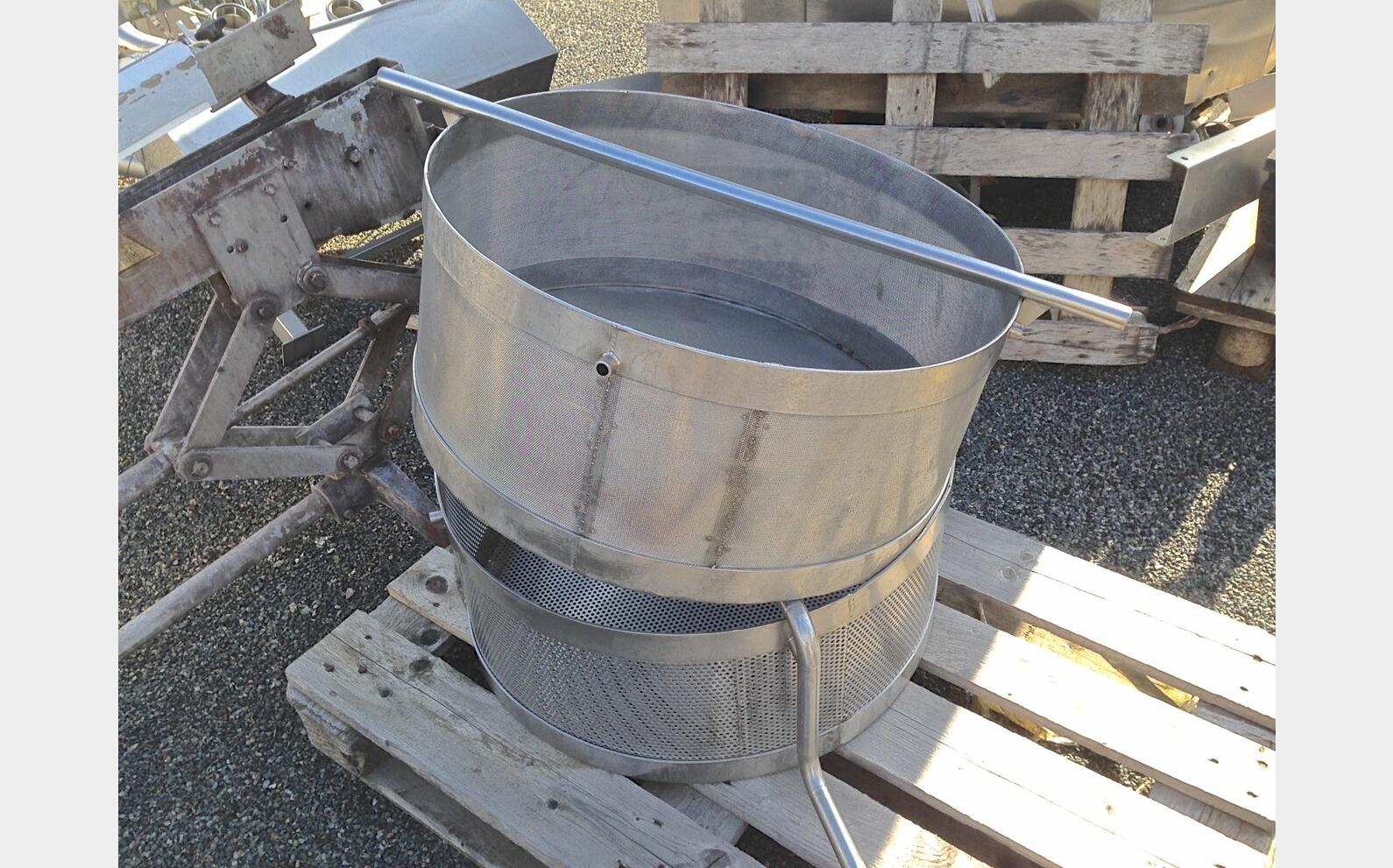 Lot de 2 Paniers inox perfor&eacute;s LSDH18