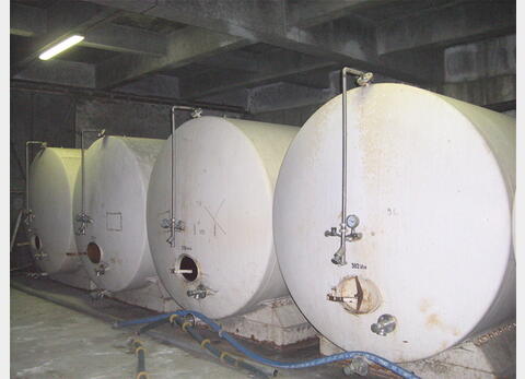 Cuve horizontale acier rev&eacute;tu de 300 hls, occasion
