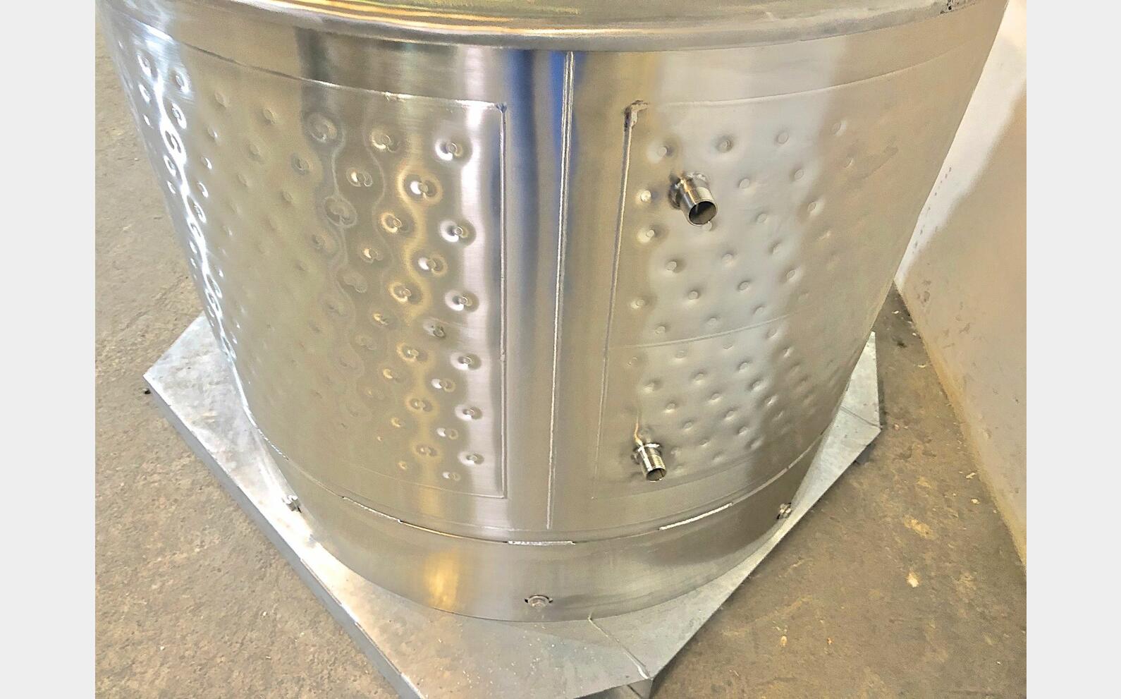 316 stainless steel tank - SBPM750 6.4 HL (645 liters) ARSILAC