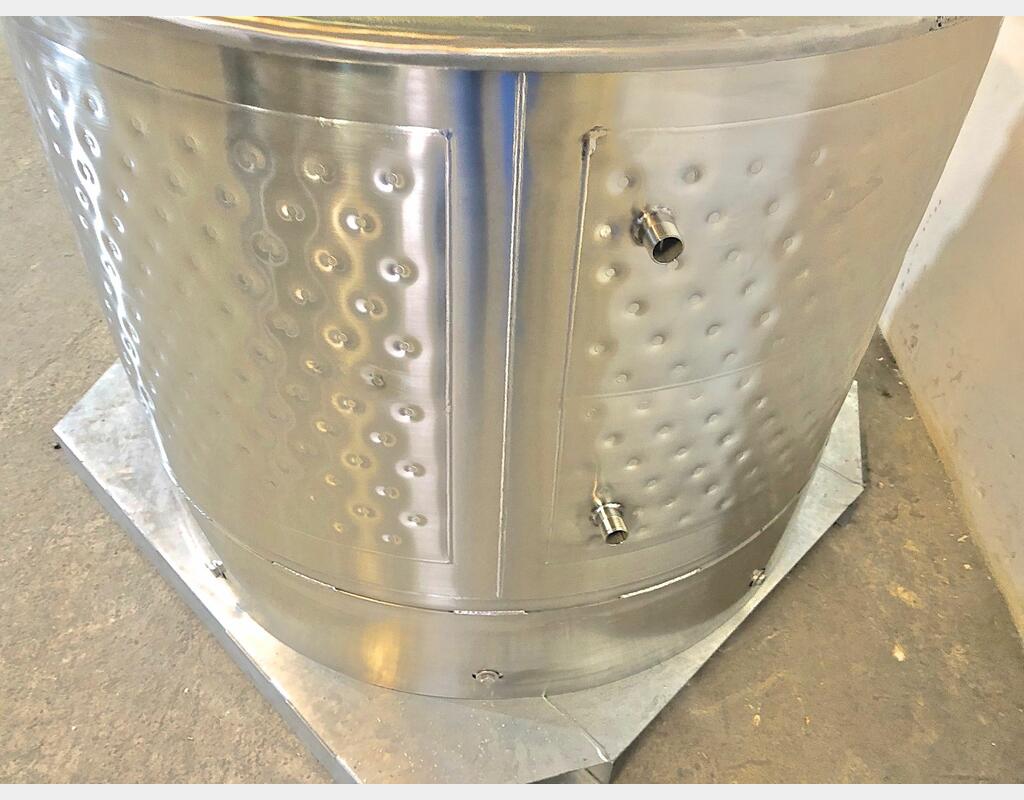 316 stainless steel tank - Model SBPM750