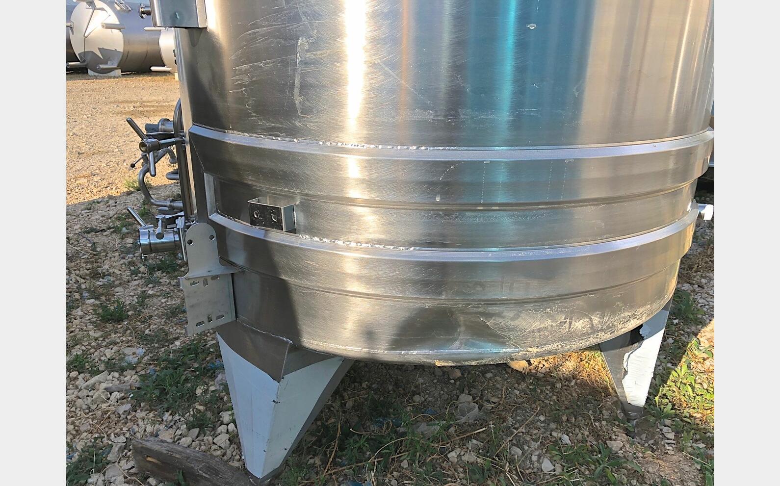 Cuve inox &agrave; chapeau flottant  40 hls