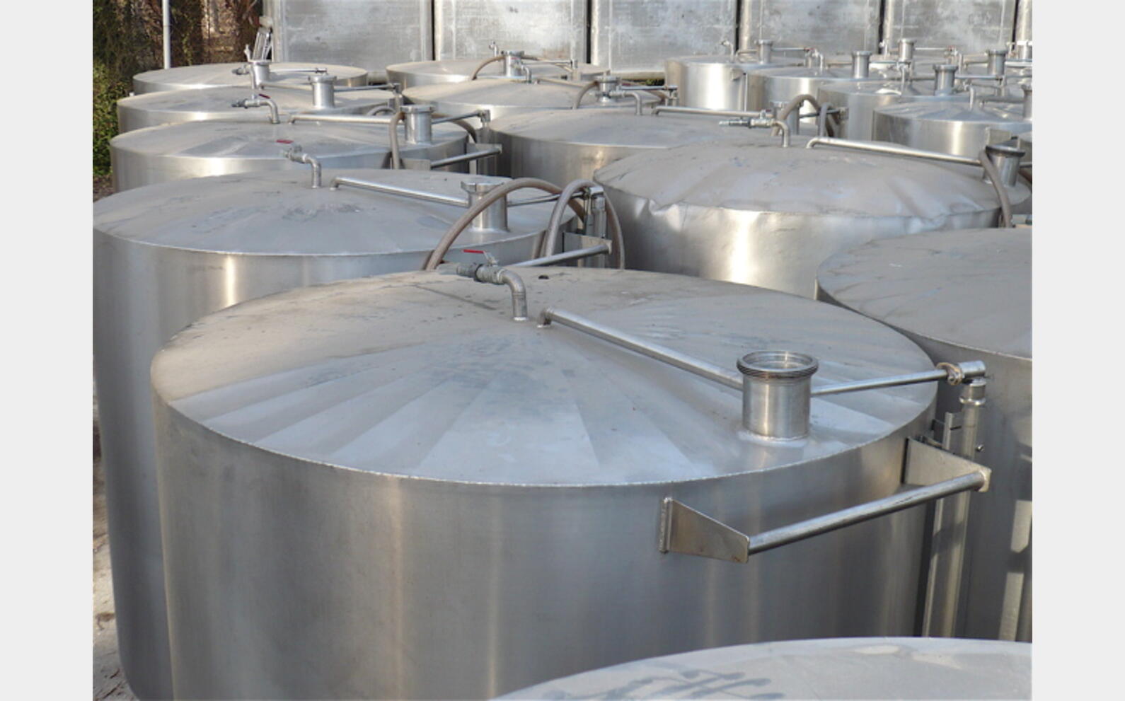 cuve stockage INOX 304 Agroalimentaire (vin rouge) Marque : ETA
