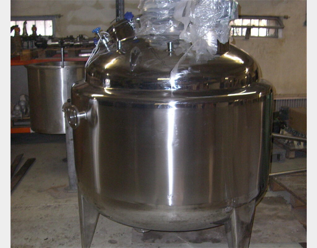 Cuve de m&eacute;lange 1000 L inox 316L isolation Double agitation, r&eacute;chauffage et