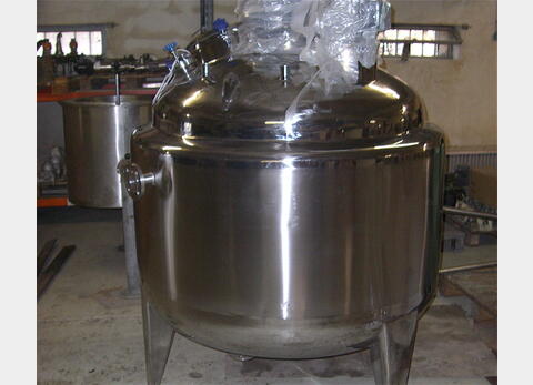 Cuve de m&eacute;lange 1000 L inox 316L isolation Double agitation, r&eacute;chauffage et