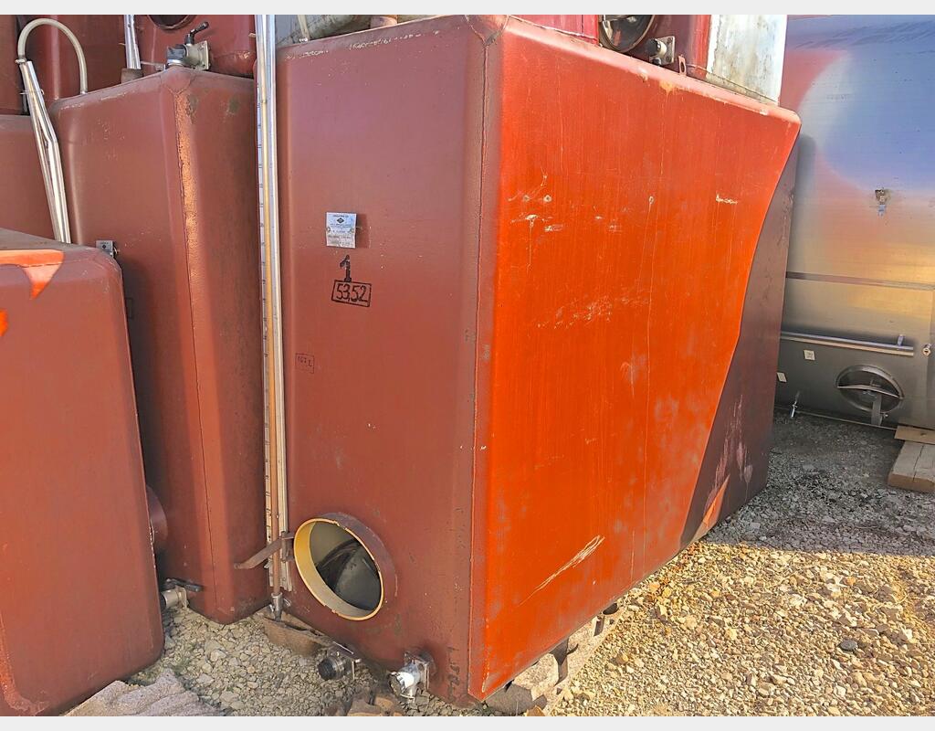 Cuve Fonquerne Sa Capacit&eacute; 5350 L