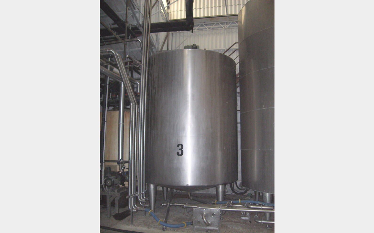 Cuve verticale INOX 304 de 200 hls, occasion