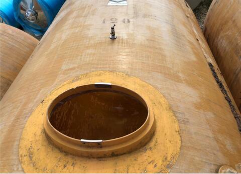 cuve fibre de verre verticale Marque : VETRORESINA de 120 hls